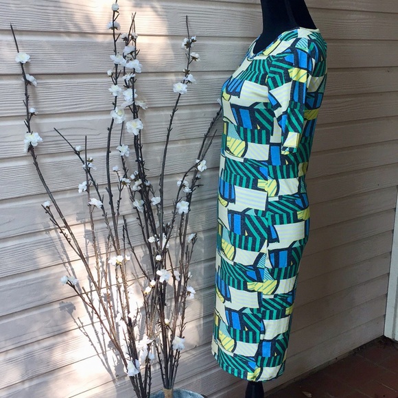 A Sweet LuLaRoe T-Shirt Dress - Picture 2 of 6